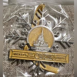 Walt Disney World 50th Anniversary Mickeys Very Merry Christmas Party ornament